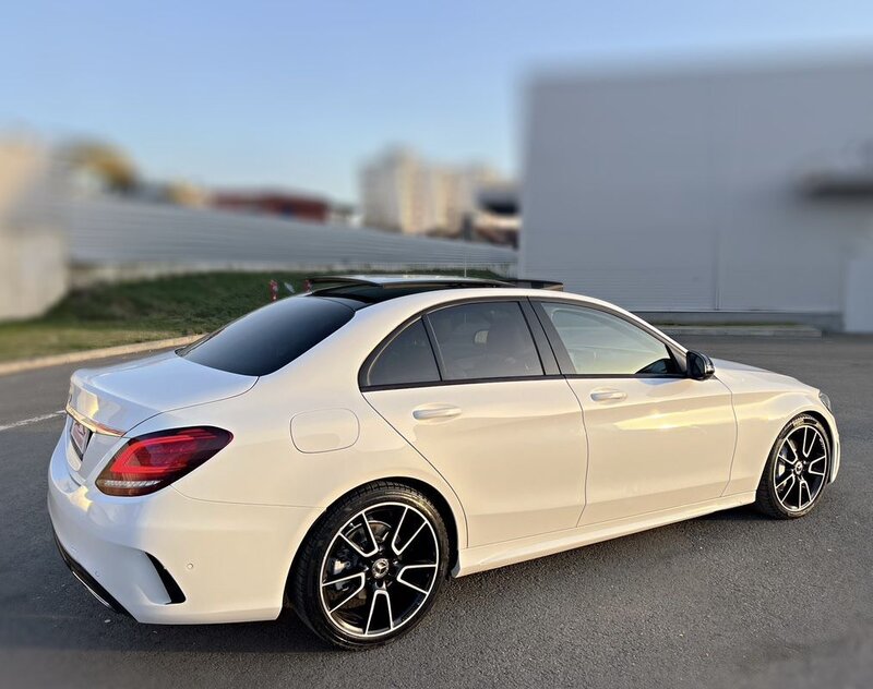 Mercedes-Benz C 220